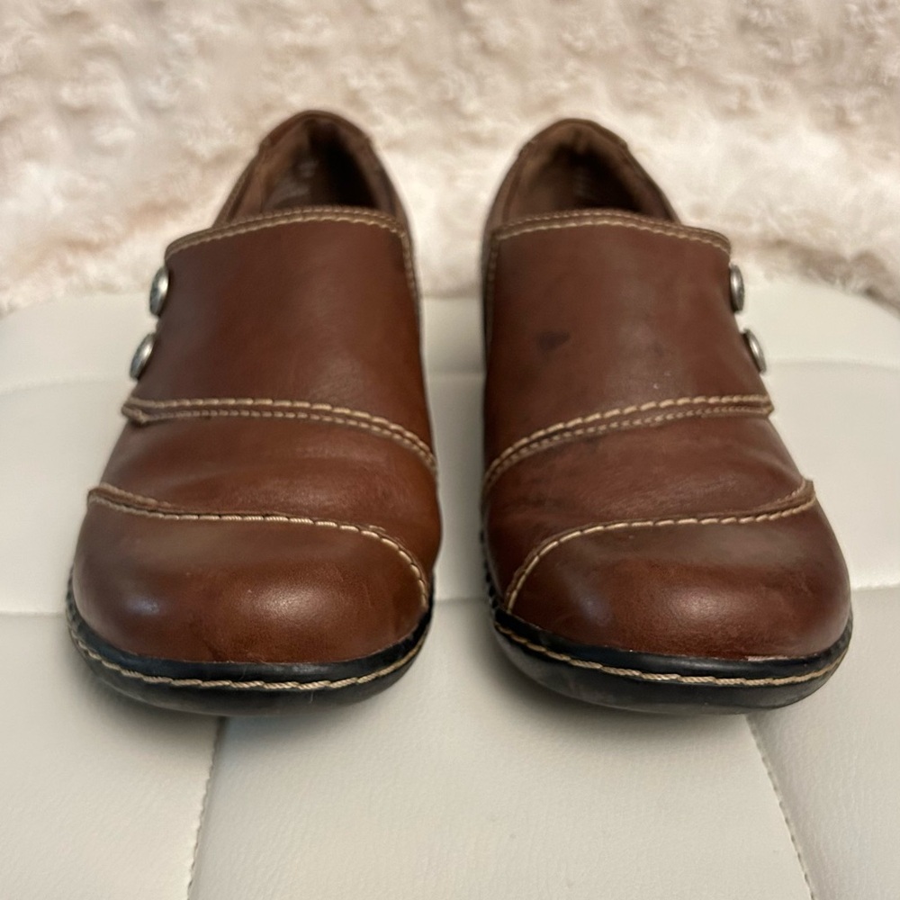 Clarks Bendables Brown Leather Loafers with Textured Finish/ ZIZE 8.5